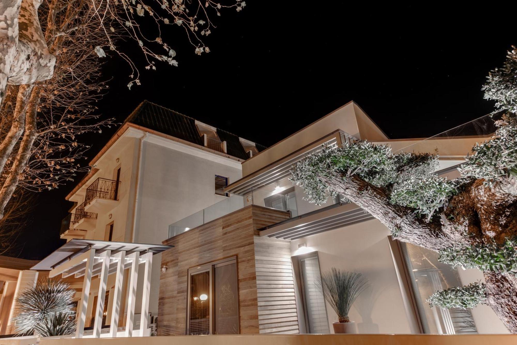 Hotel Paris Resort Bellaria-Igea Marina Buitenkant foto