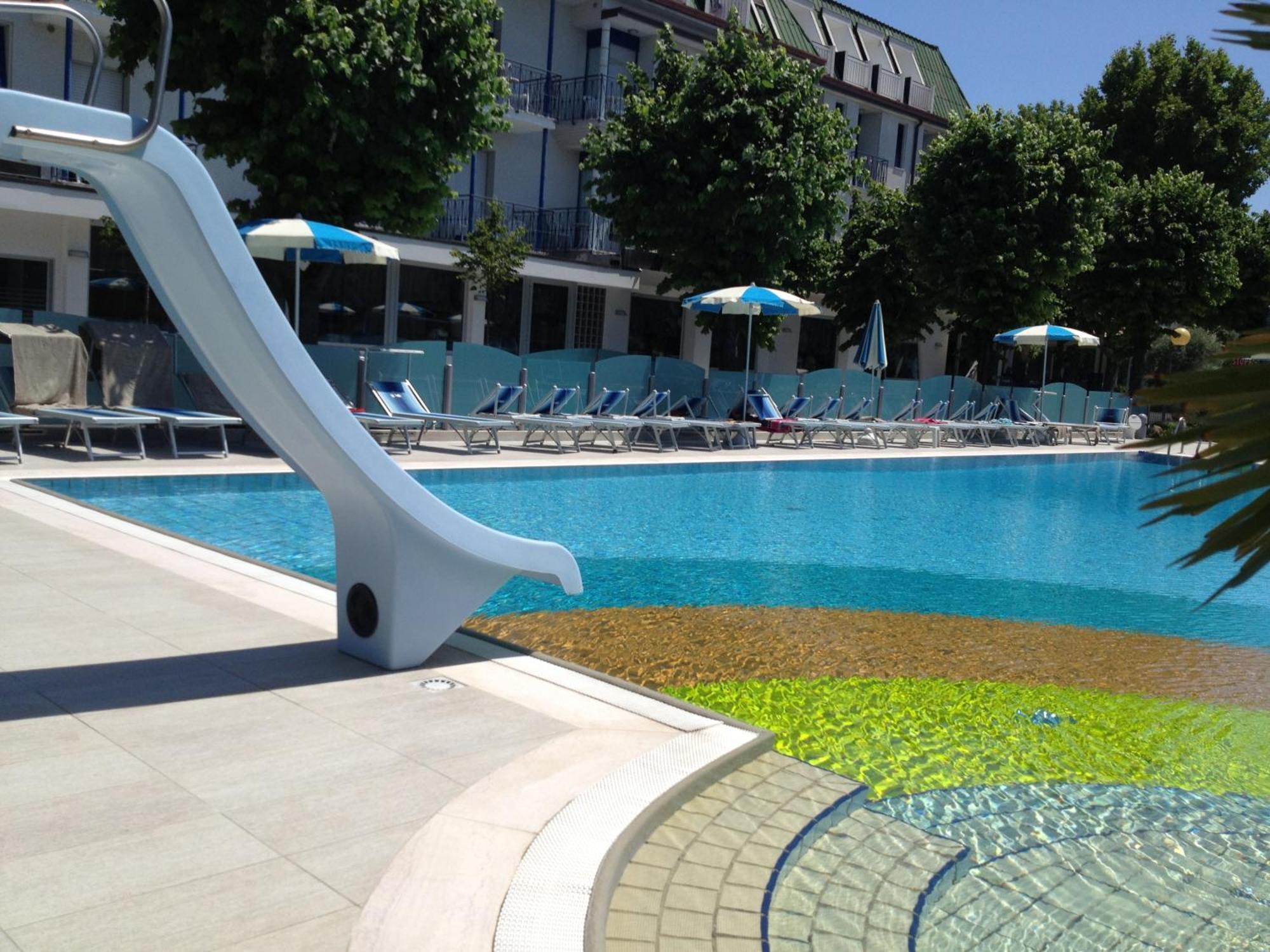 Hotel Paris Resort Bellaria-Igea Marina Buitenkant foto